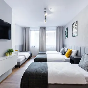 szewska-7-apartments.krakowhotelspoland.com/